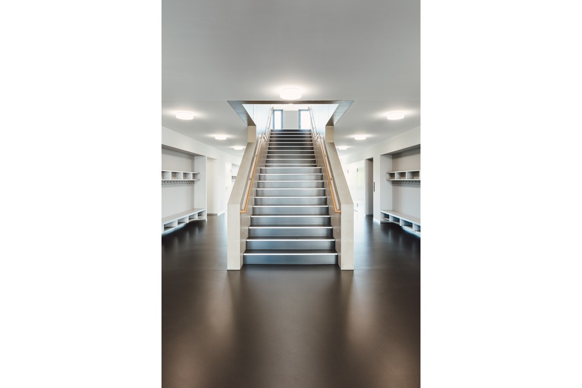 PR-1434-Jan-Keller-Treppe-EG-Frontal