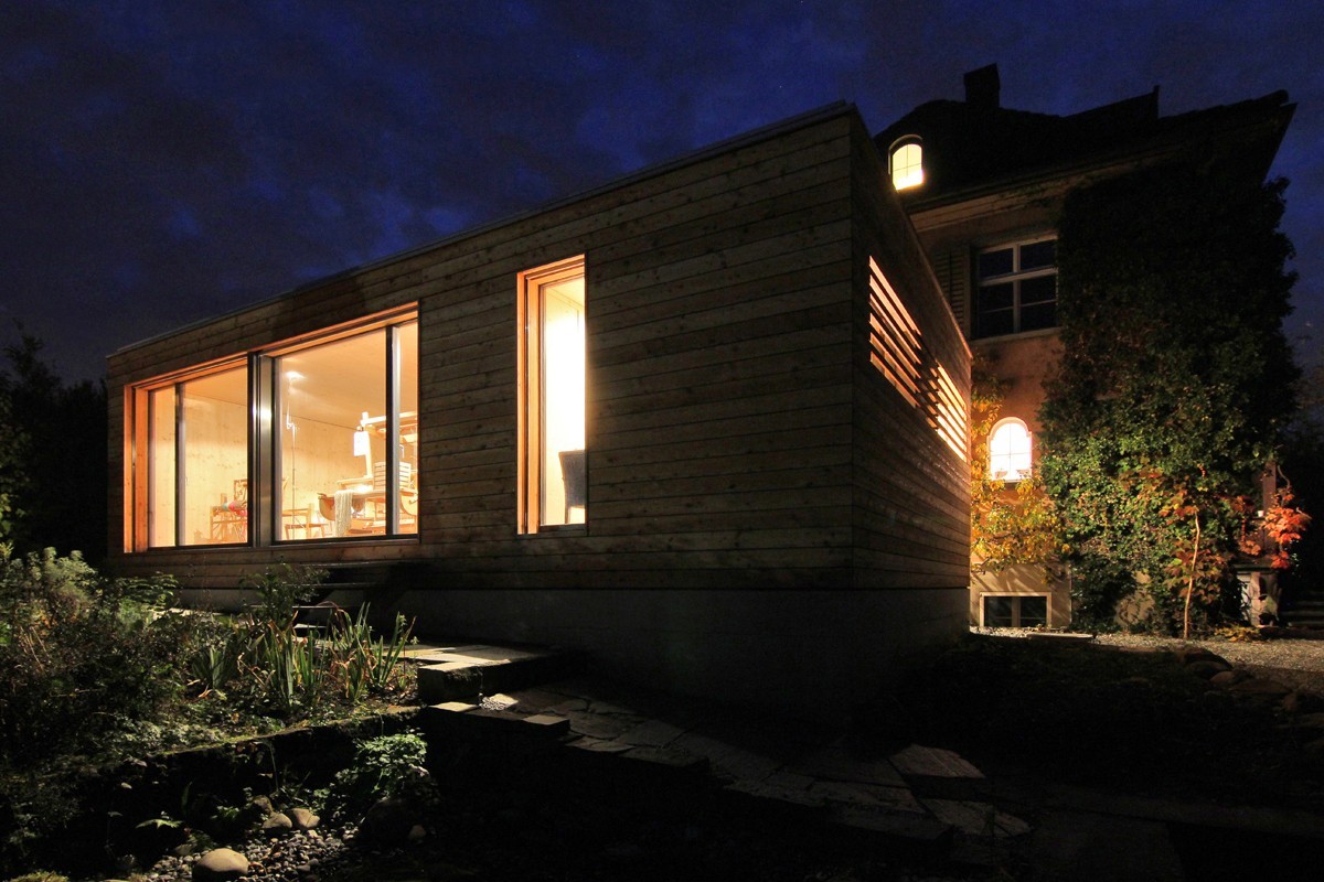 AussenAnsichtSudOstNacht